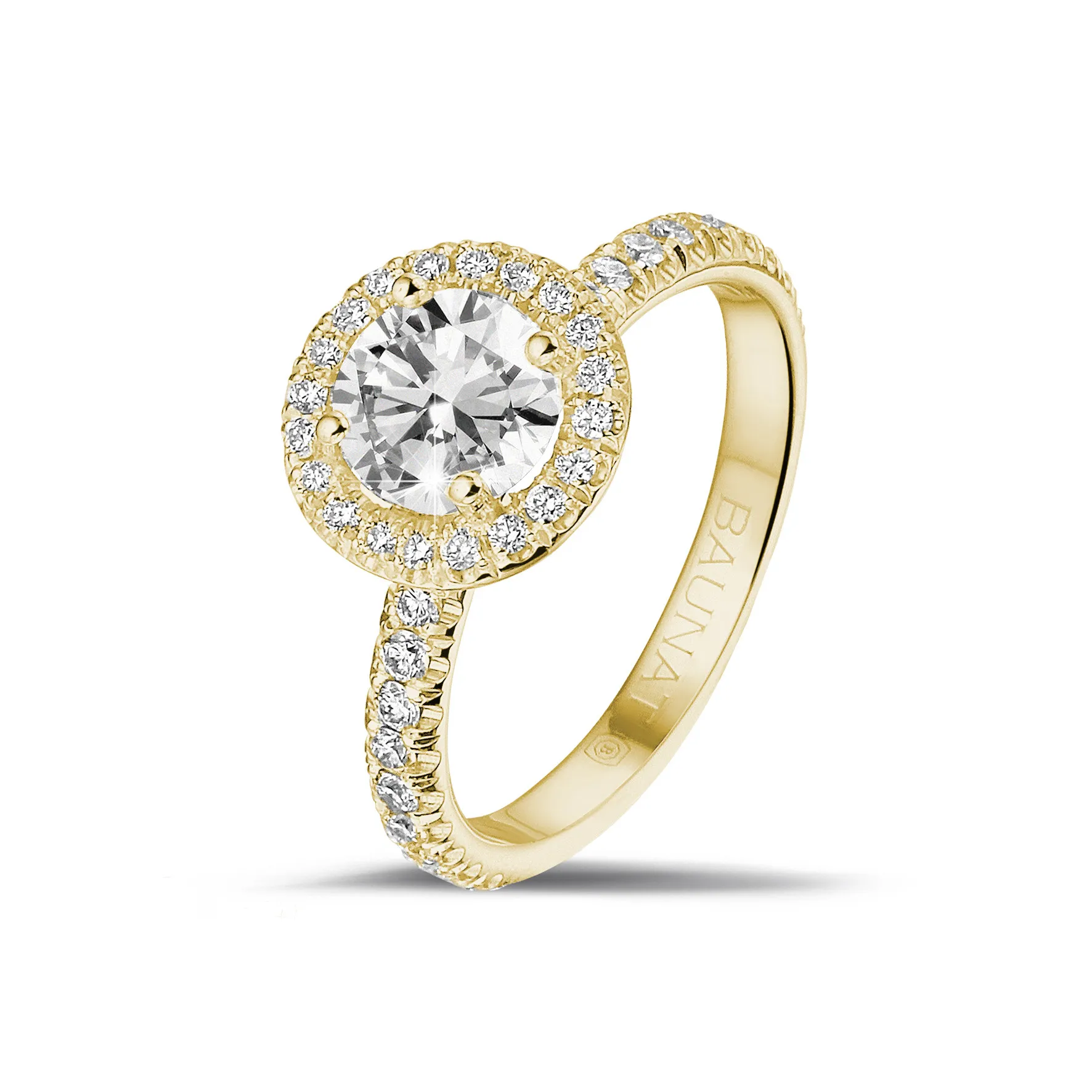 0.90 quilates Halo anillo solitario en oro amarillo con diamantes redondos 