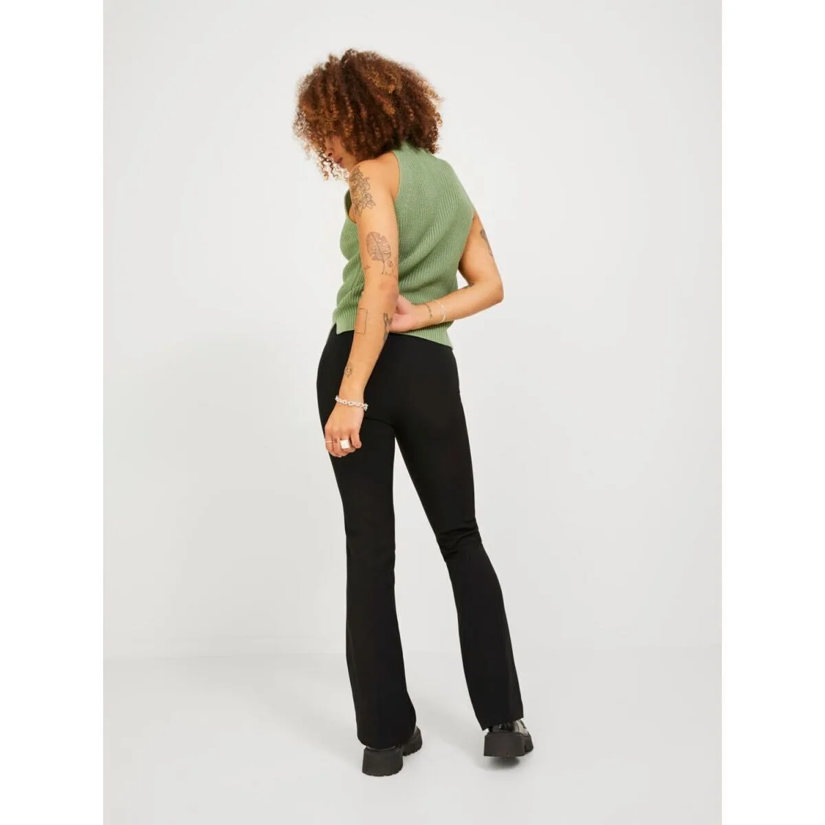 12224631 JXMYNTE SLIM FLARED HBLACK