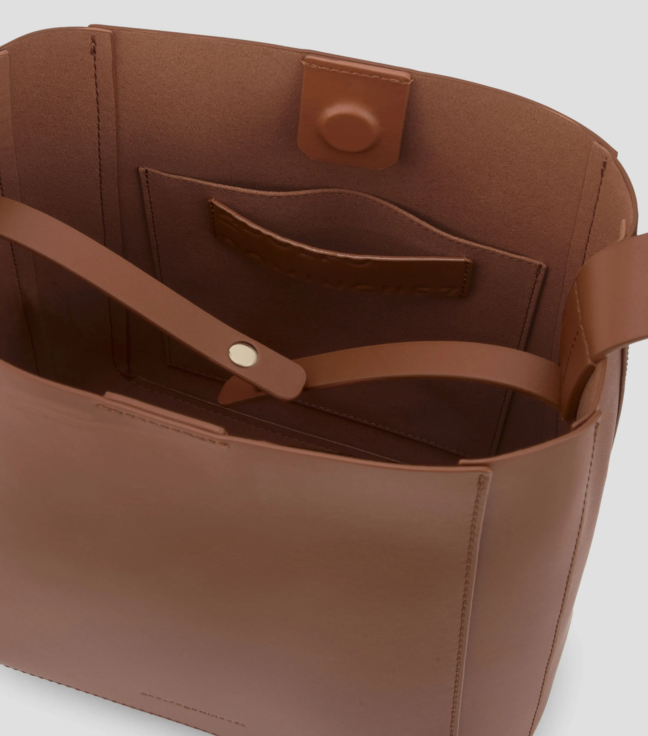 Adolfo Dominguez Bolso hobo en piel Mujer