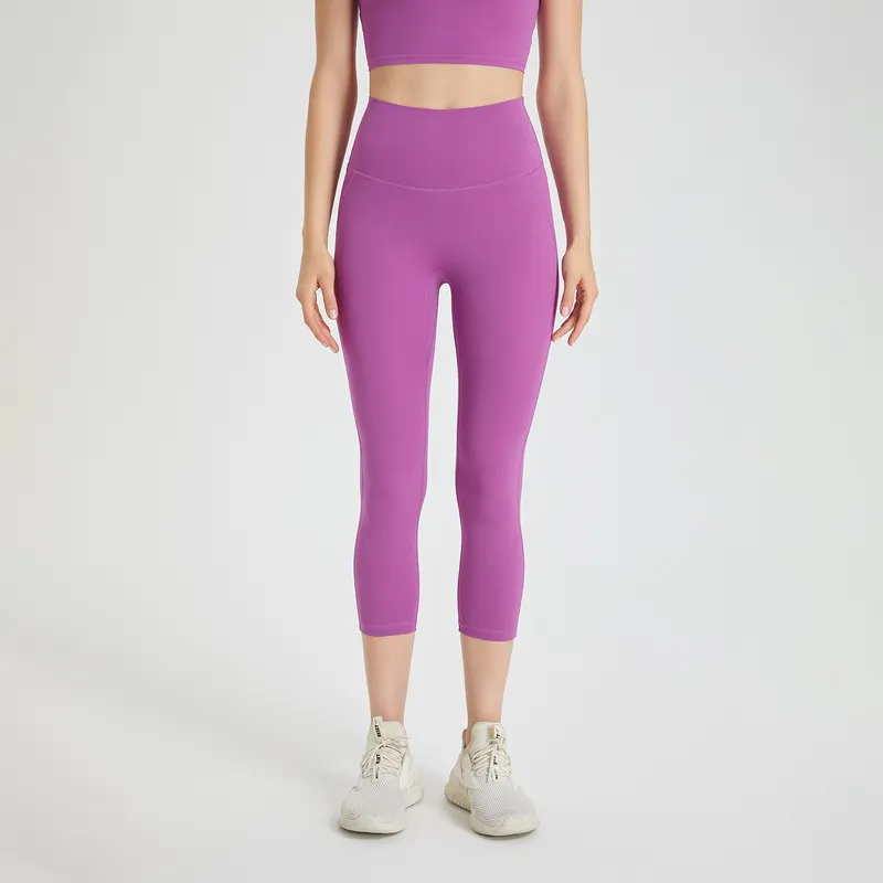 AL0LULU Leggings cortos con logotipo, pantalones de yoga, pantalones deportivos de cintura alta con realce de cadera