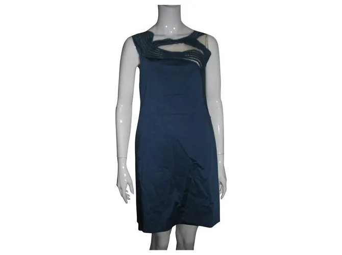 Alberta Ferretti Vestido con inserciones de encaje. Azul Turquesa 