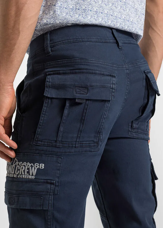Bermudas largas con bolsillos cargo, corte regular Azul marino estampado