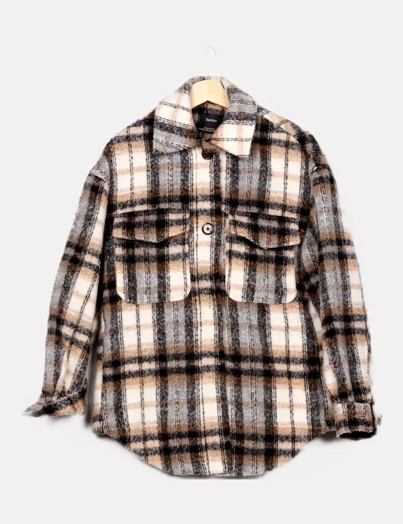 Bershka Chaqueta beige estampada