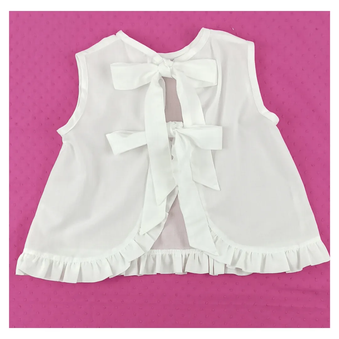 Blusa con lazos en la espalda