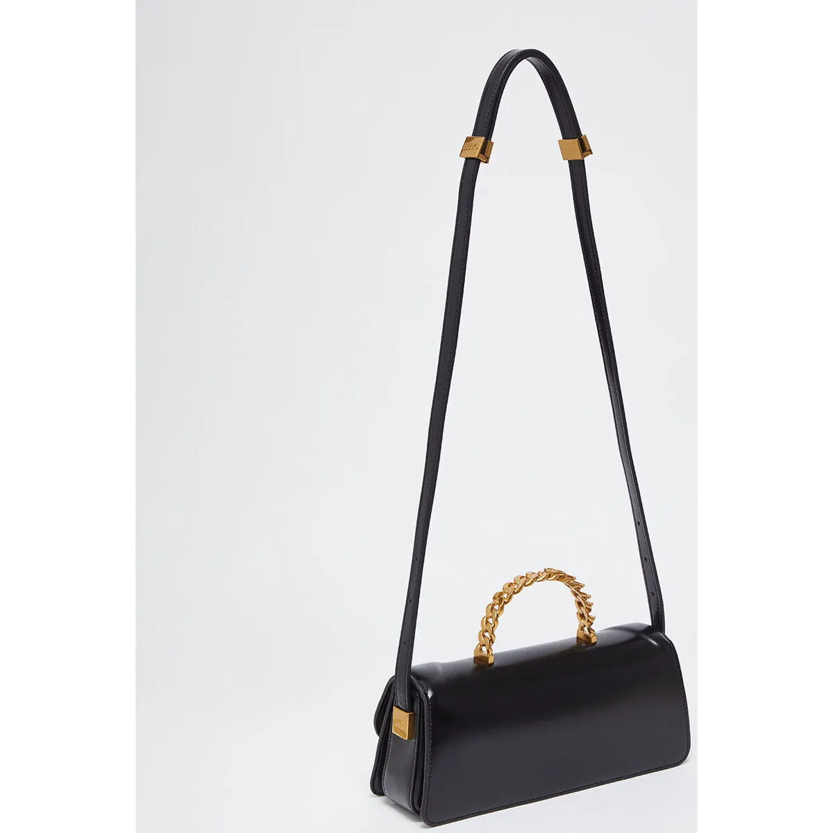 Bolso baguette negro con logotipo
