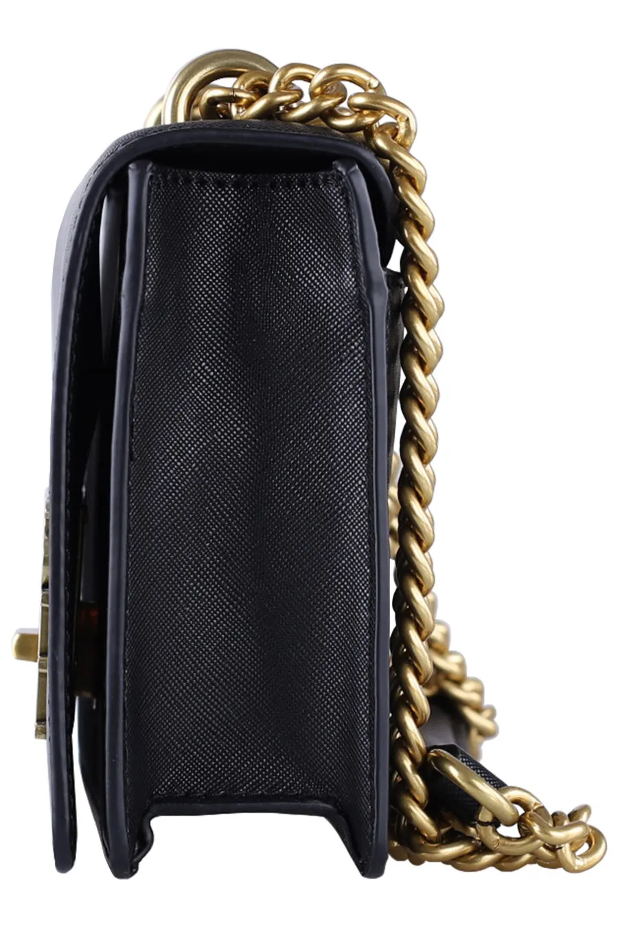 Bolso bandolera negro con logo dorado
