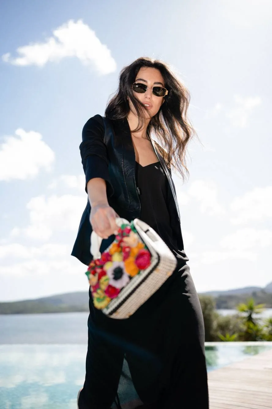 BOLSO DE MANO V159 WET MILK & NEGRO