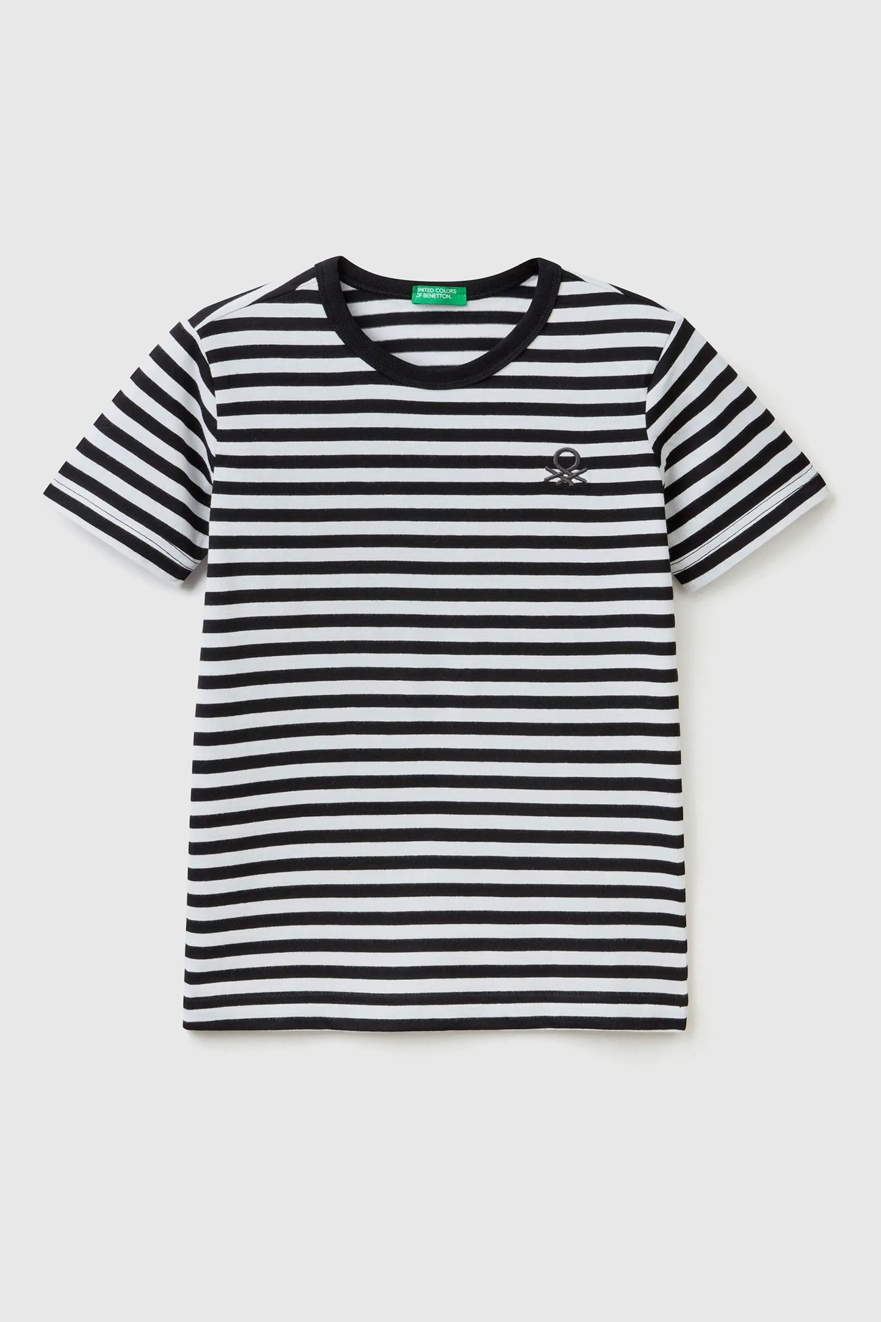Camiseta con el logotipo de rayas de Benetton para niños