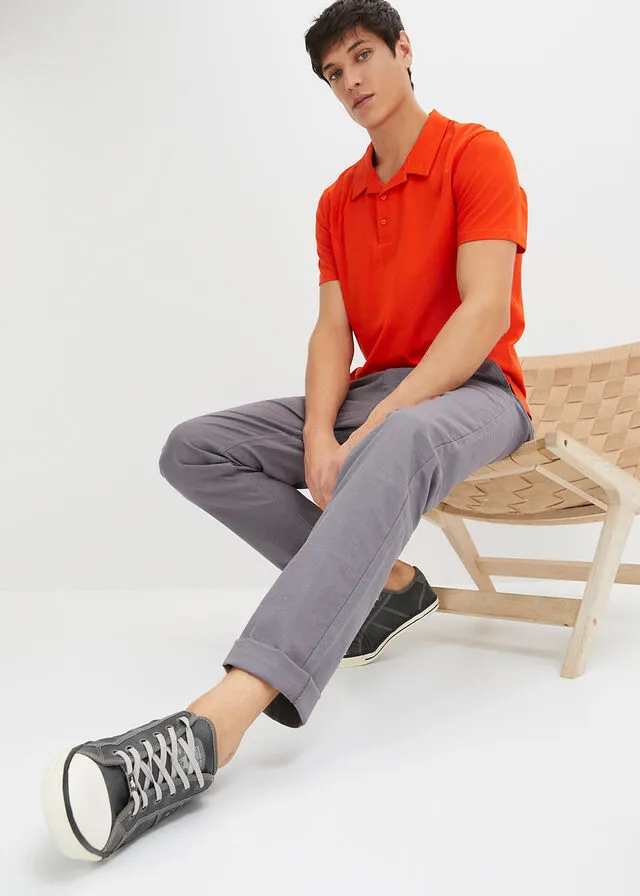 Camiseta de tipo polo naranja sangre