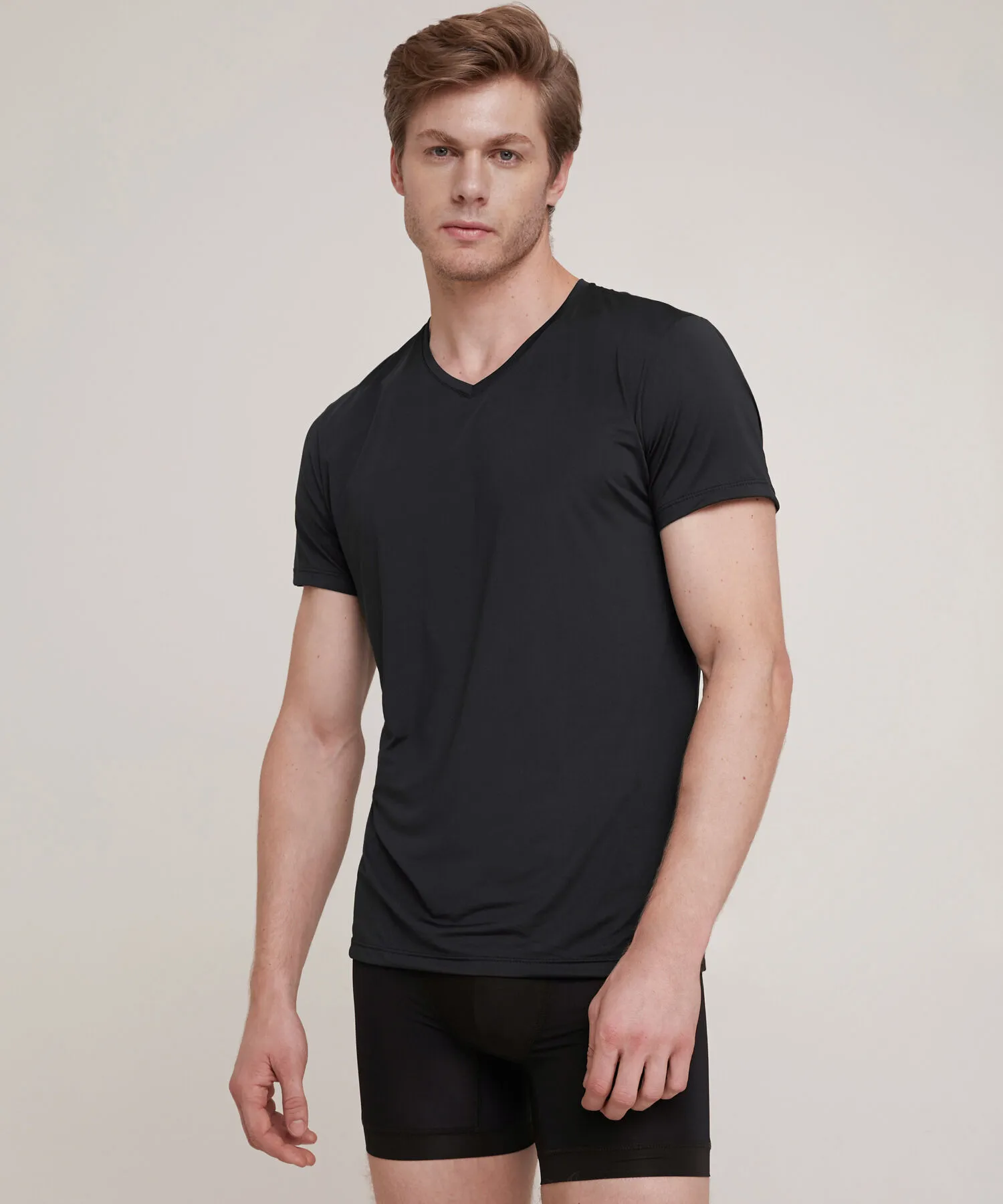 CAMISETA INTERIOR CUELLO V EN MICROFIBRA