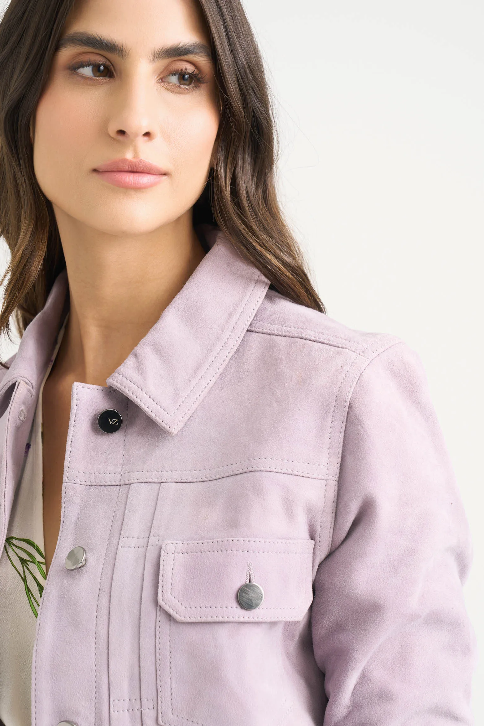 Chaqueta mercury tipo trucker para mujer en gamuza