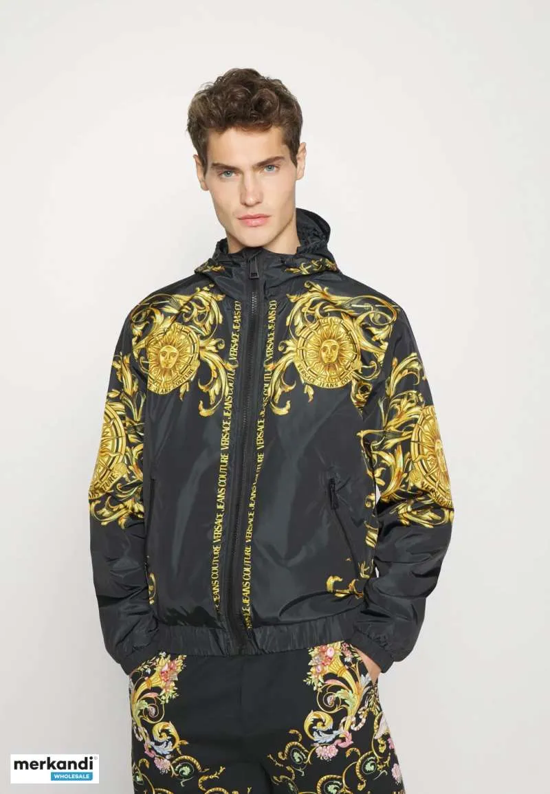 CHAQUETA VERSACE JEANS COUTURE NEGRO | AL POR MAYOR :186€ | AL POR MENOR: 420€.