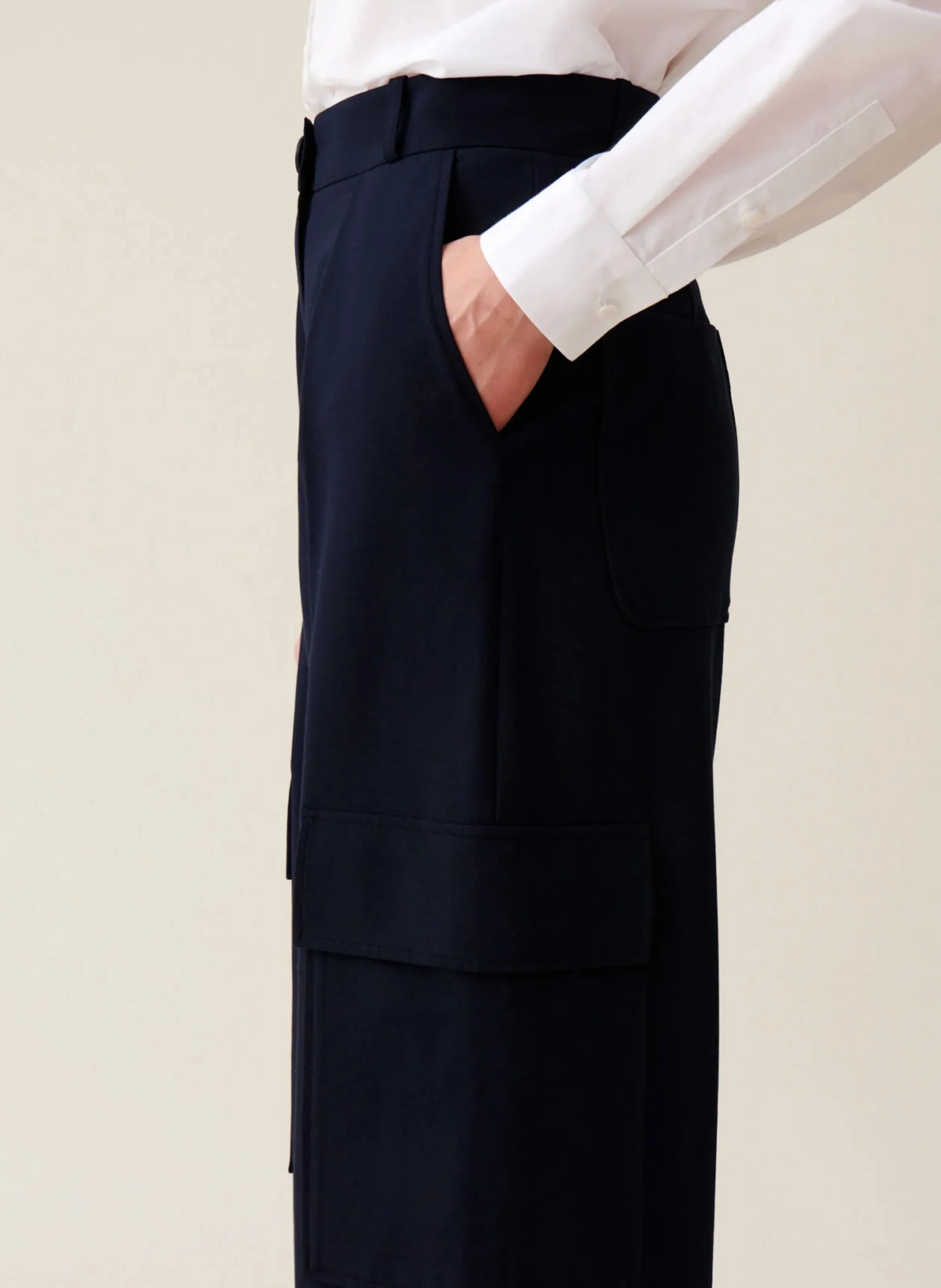 CLAUDIE PIERLOT Pantalón recto de talle alto en azul