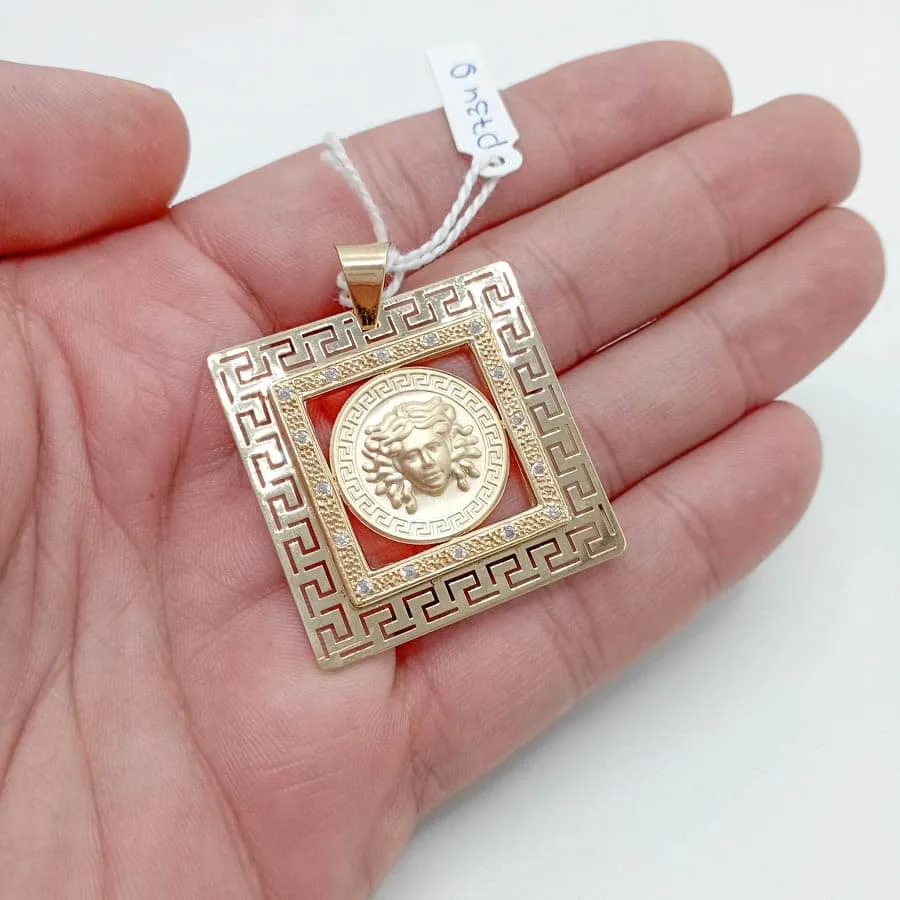 Colgante oro medusa greca cuadrado