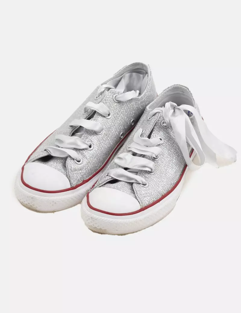Converse Deportiva plateada brillo
