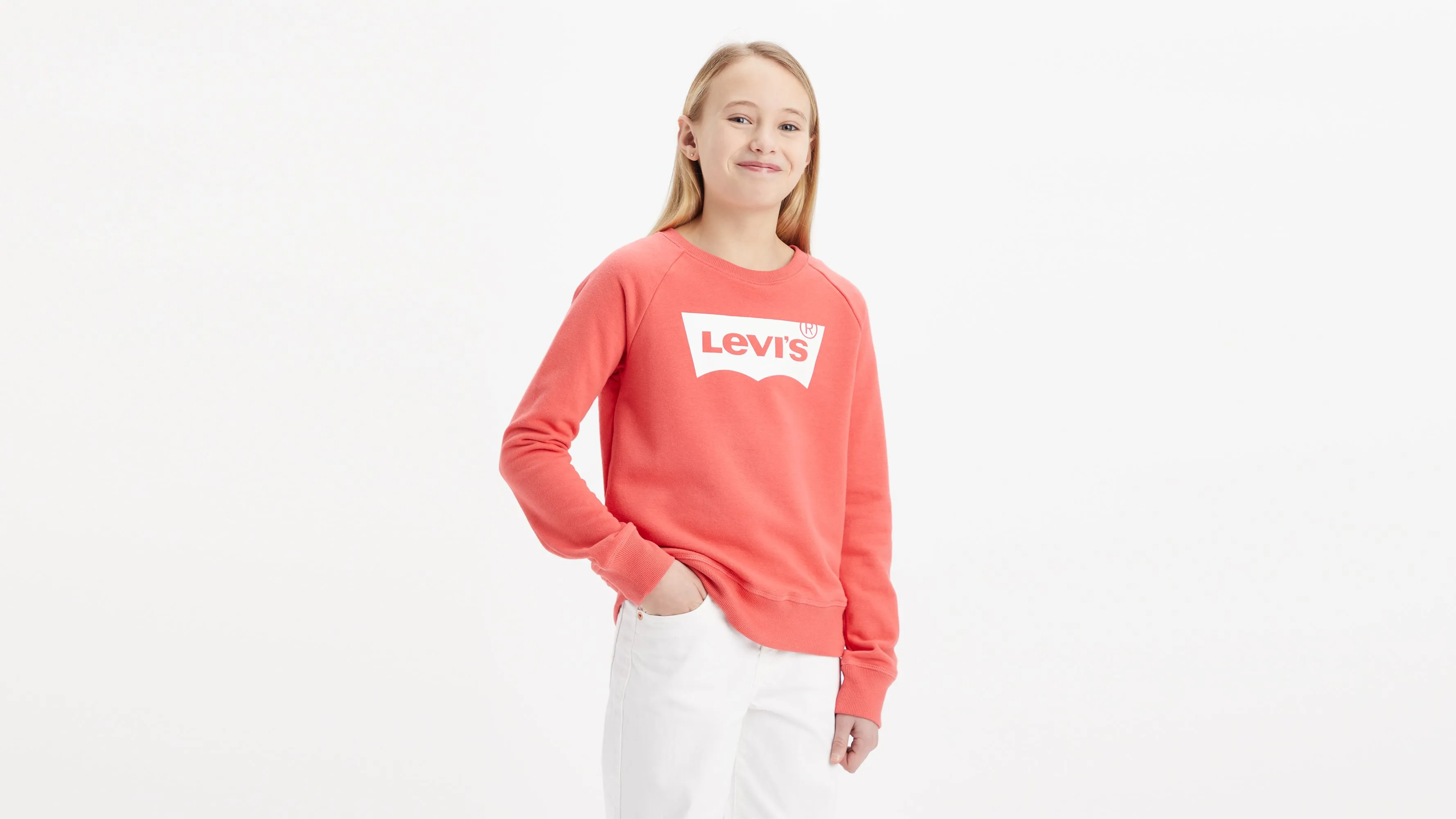 Cuello Redondo Con Logotipo Batwing