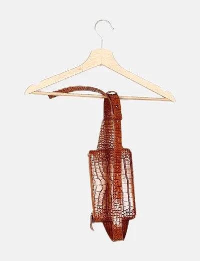 H&M Riñonera marrón textura coco