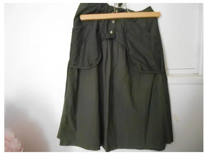 Ikks muy bonita falda caqui de viscosa de algodón y poliéster con cintura marcada 34 US, ideal para 34/36 en dimensiones: tamaño