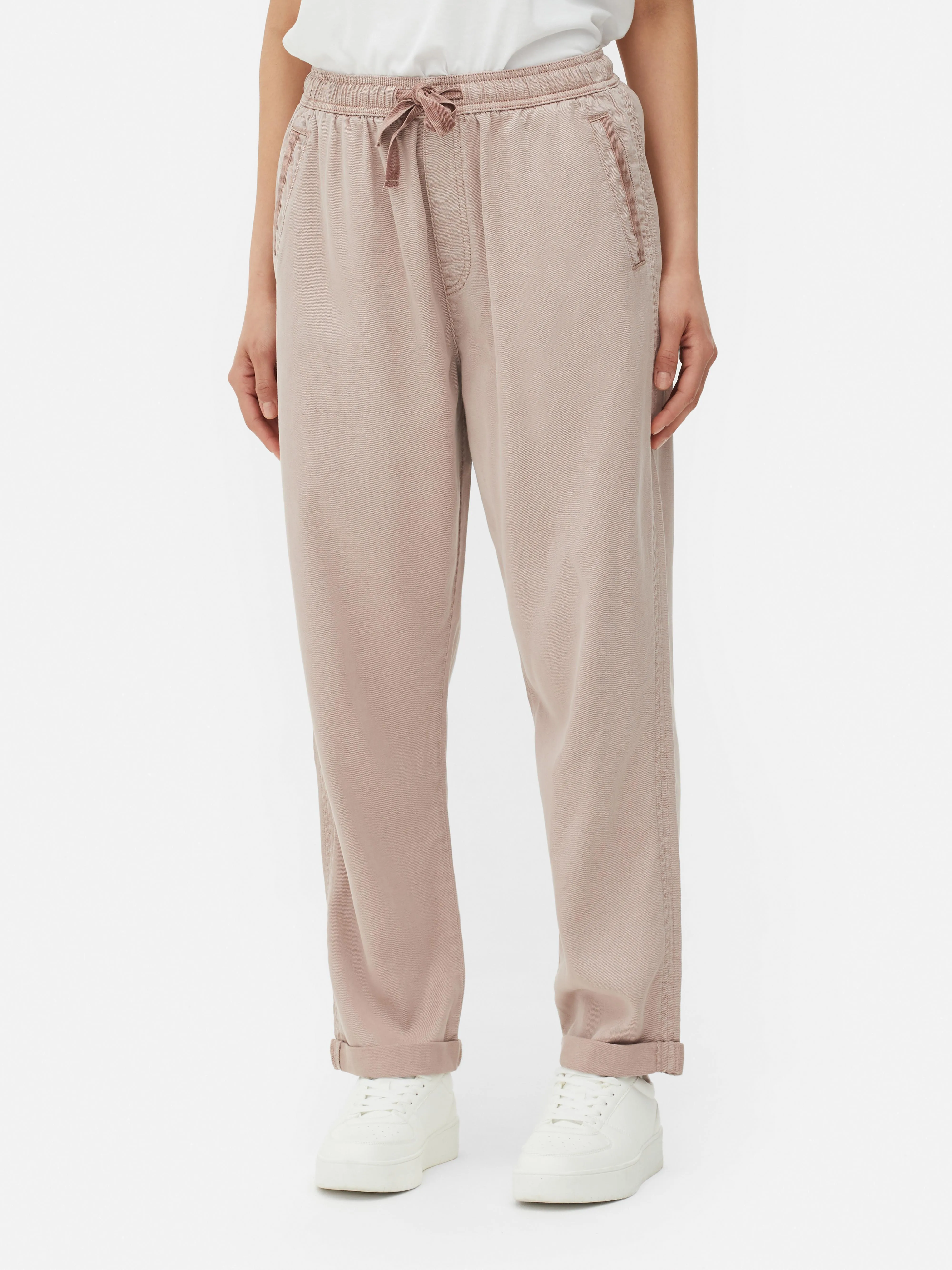 Joggers de pernera cónica de Paula Echevarría