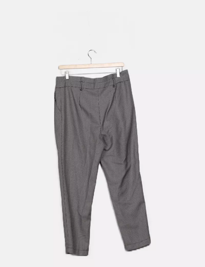 Kiabi Pantalón negro estampado