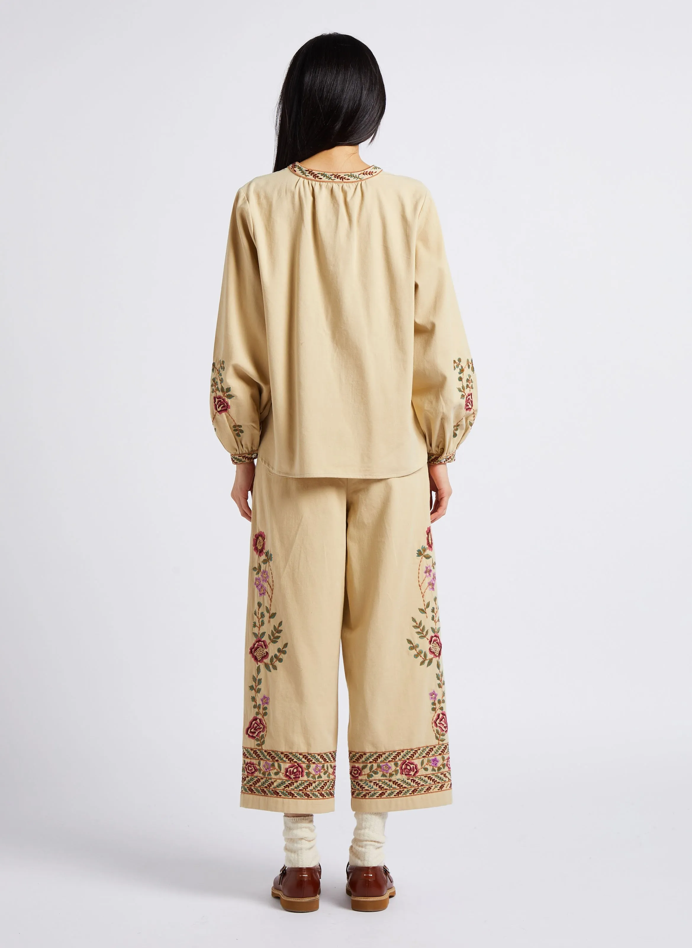 LOUISE MISHA NOVINA  PANTALóN ANCHO DE TALLE ALTO BORDADO EN ALGODóN ORGáNICO. EN MARRON
