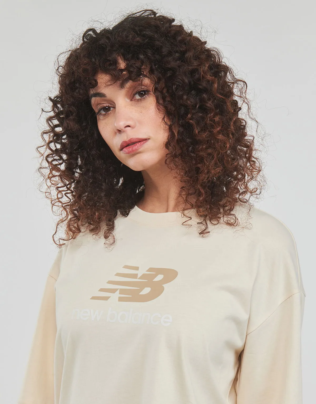 NEW BALANCE ESSENTIALS STACKED LOGO TSHIRT
