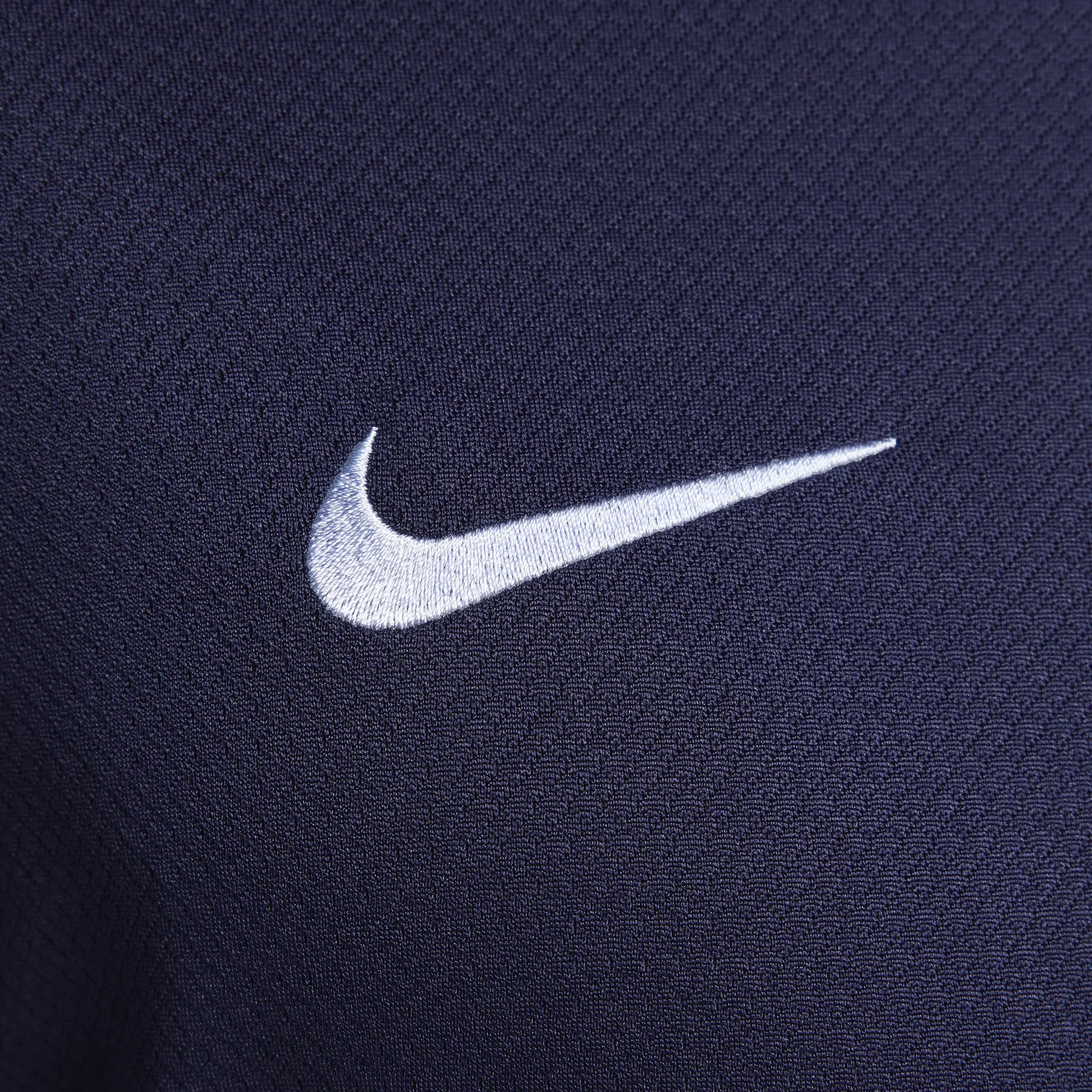 NIKE DRIFIT FFF STRIKE