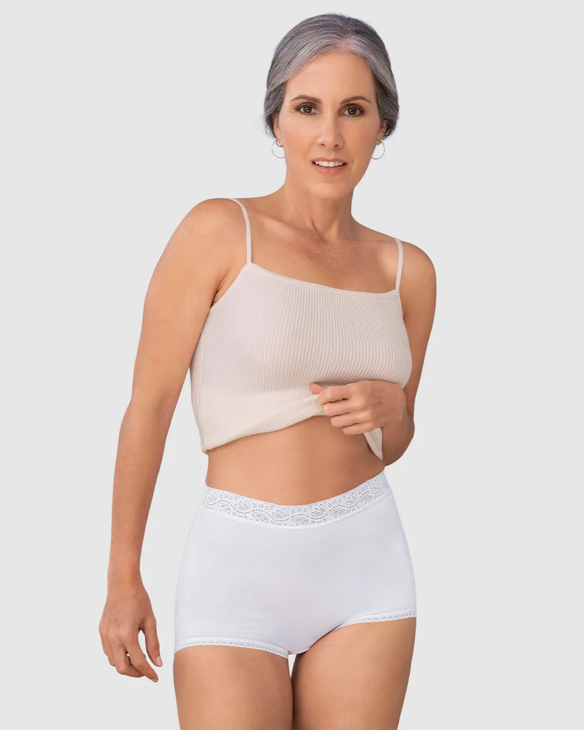 Paquete x 3 panties clásicos con toques de encaje