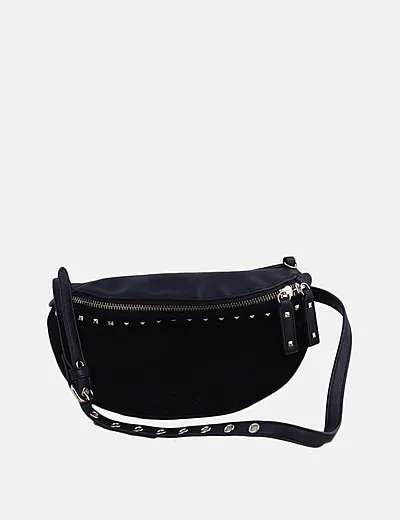 Parfois Riñonera negra combinada con tachas