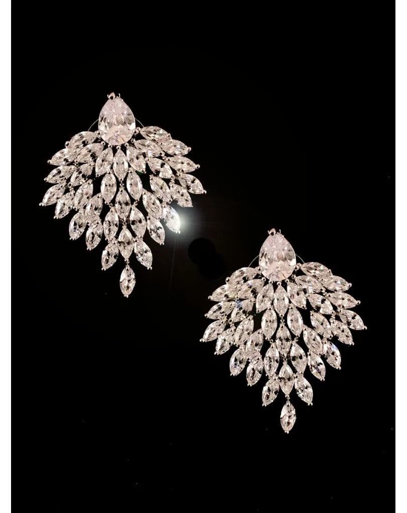 PENDIENTES DE BISUTERIA FINA BRILLO ESPECTACULAR