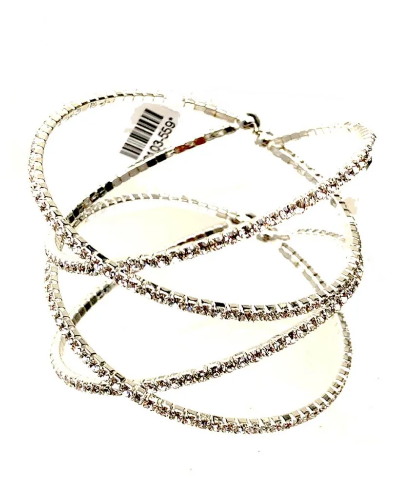 PULSERAS PLATEADAS CON UN SUTIL BRILLO QUE QUEDAN PRECIOSAS