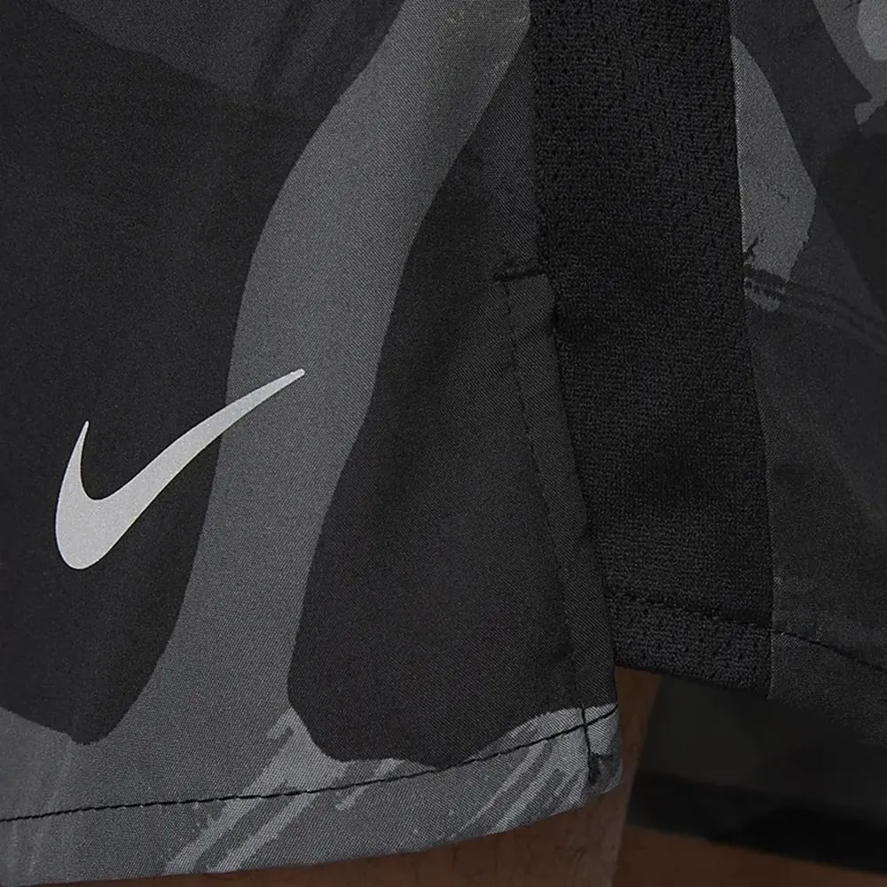 SHORT NIKE DRIFIT CHALLANGER HOMBRE