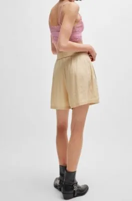 Shorts en mezcla de lino con pernera ancha