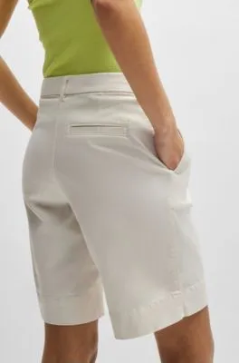 Shorts relaxed fit de talle alto en algodón elástico