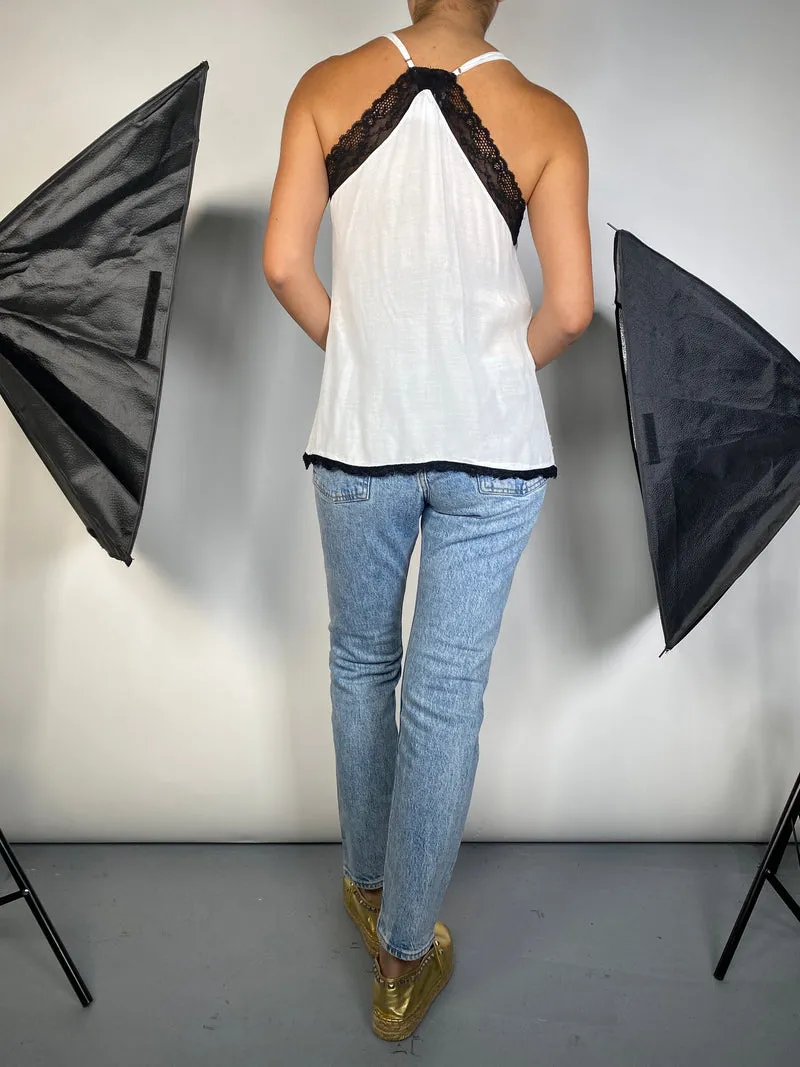 SINGOLARE Top Blanco Encaje Negro