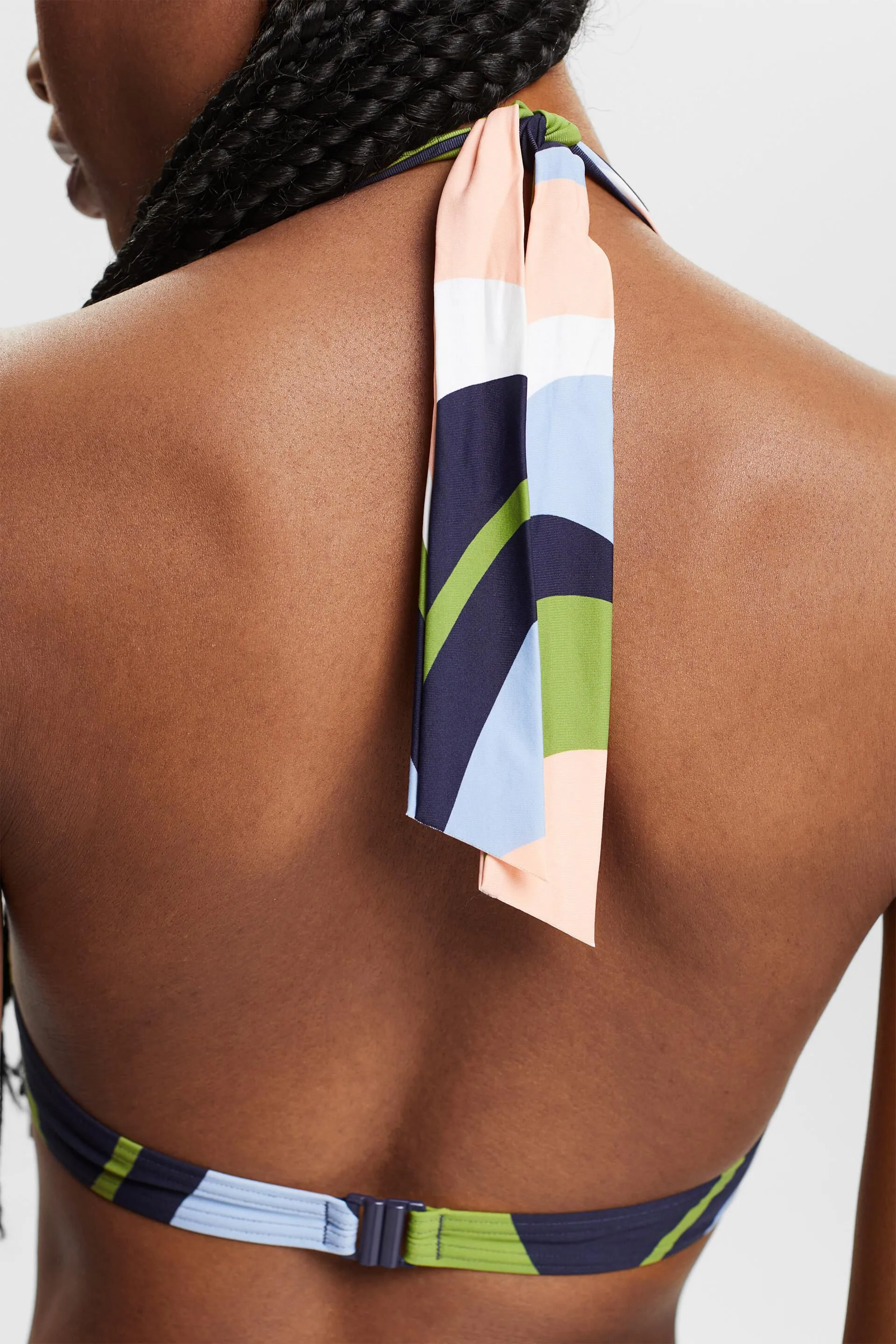 Top de bikini estampado con tirantes al cuello