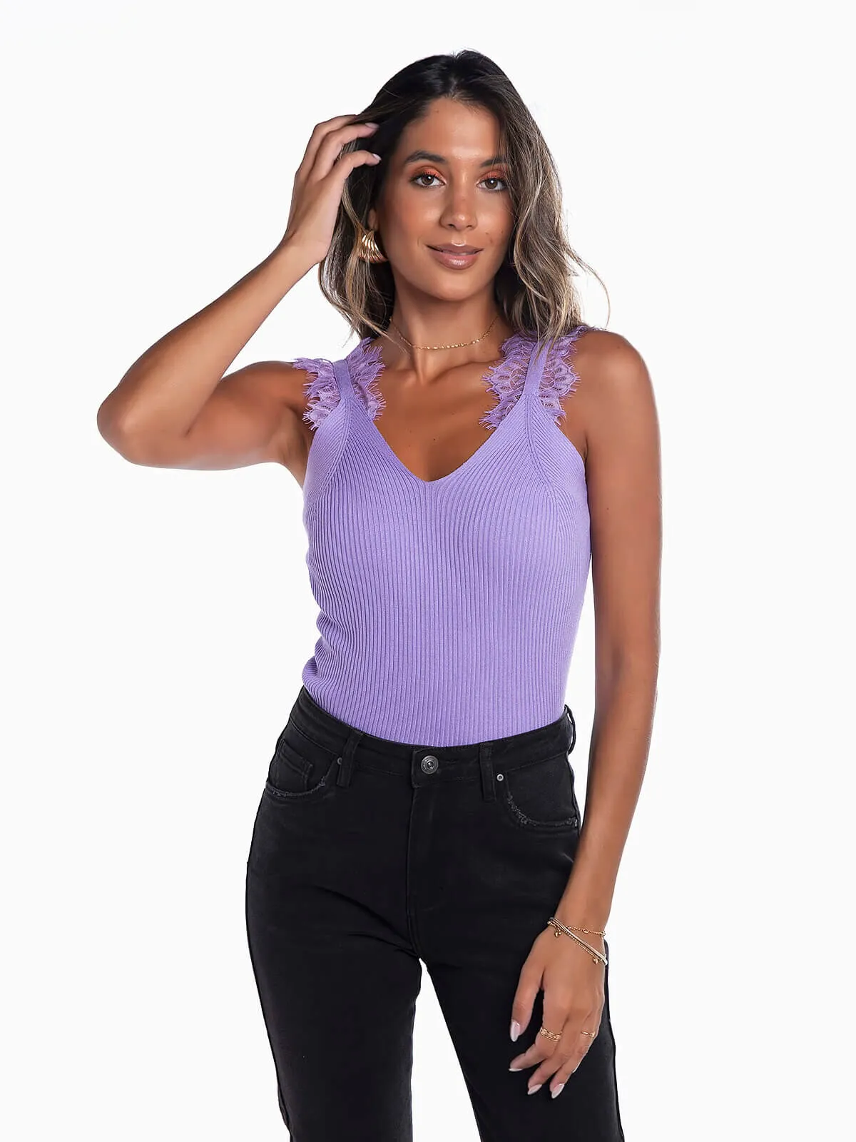Top punto canalé con encaje