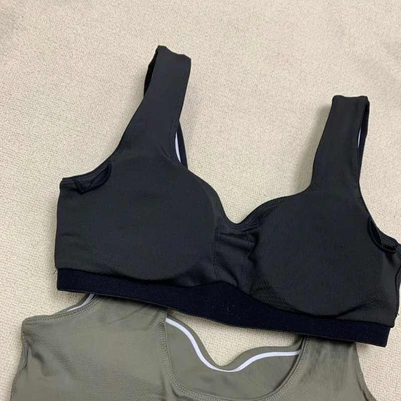 Un diseñador de yoga set de sujetador sin costuras Sports Heart Stron Bra+Leggings High End White Striped Back Back Dance Yoga Y