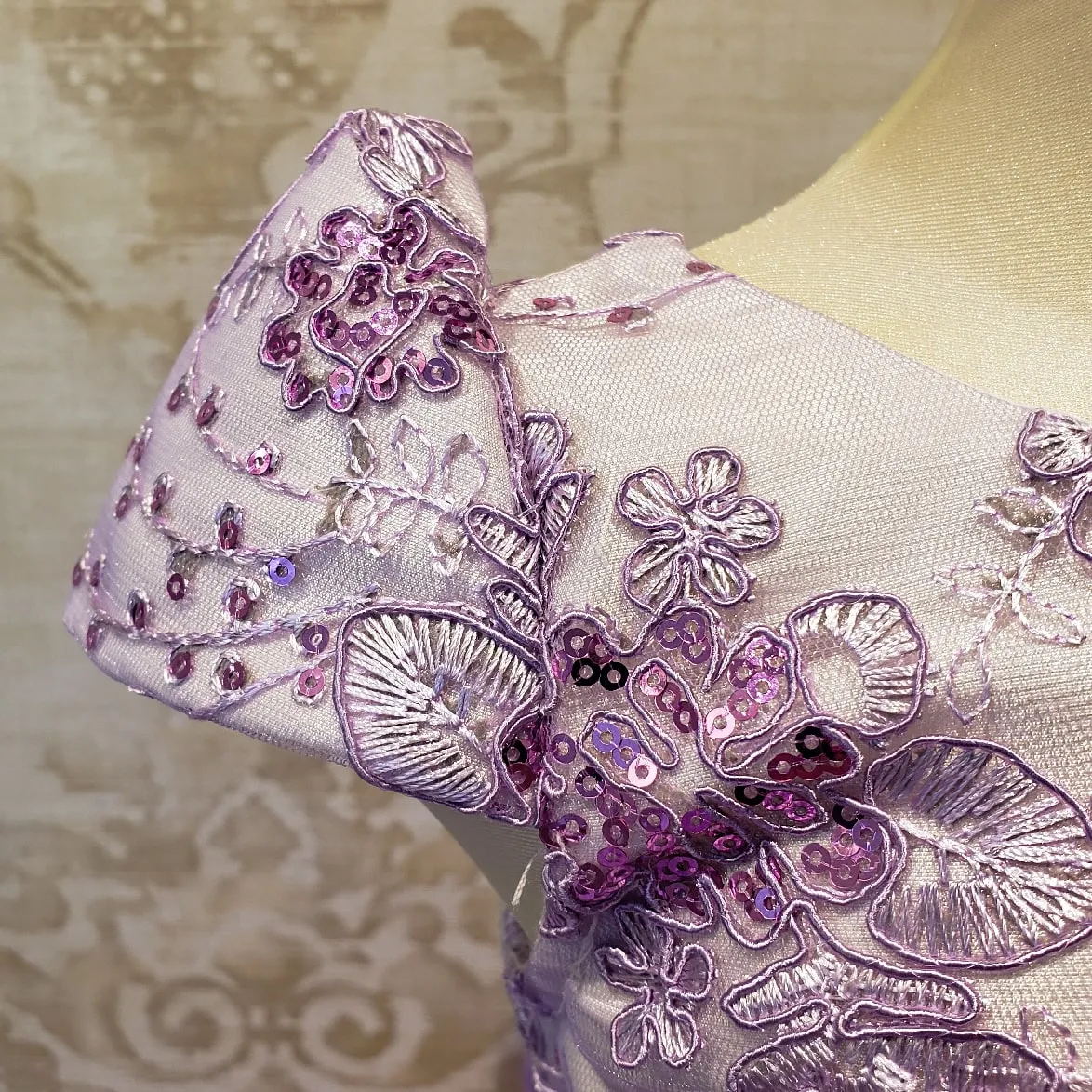 Vestido de Niña Fiesta Lila con Blanco Encaje Elegante Talla 2 a 8 años