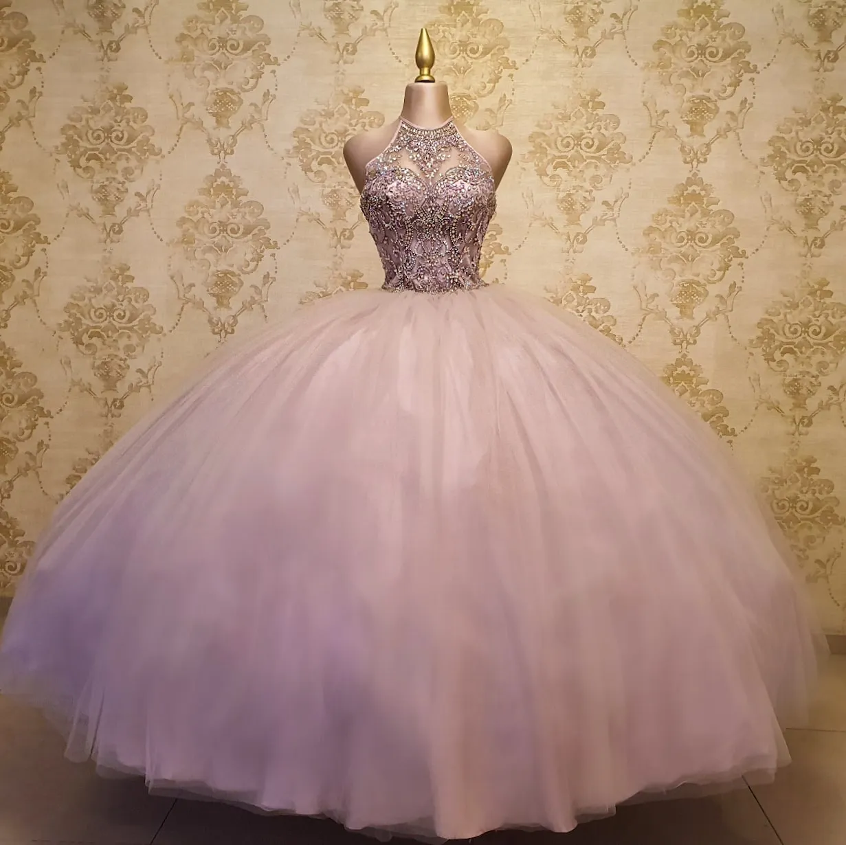 Vestido de XV Lila, Con Pedreria