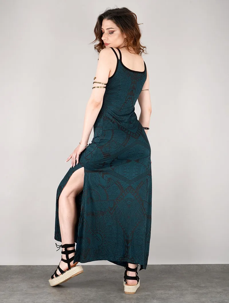 Vestido largo estampado con abertura y tirantes 
