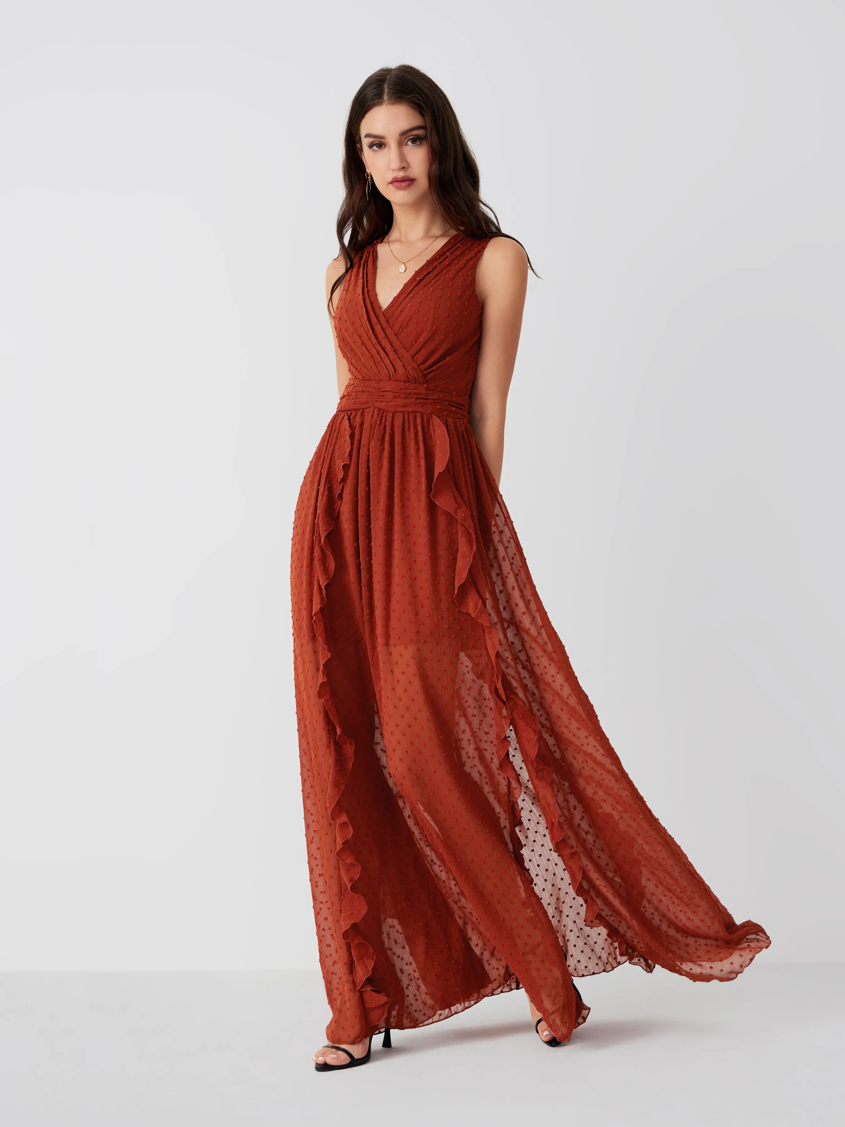 Vestido Maxi con Cuello en V y Volante en el Dobladillo