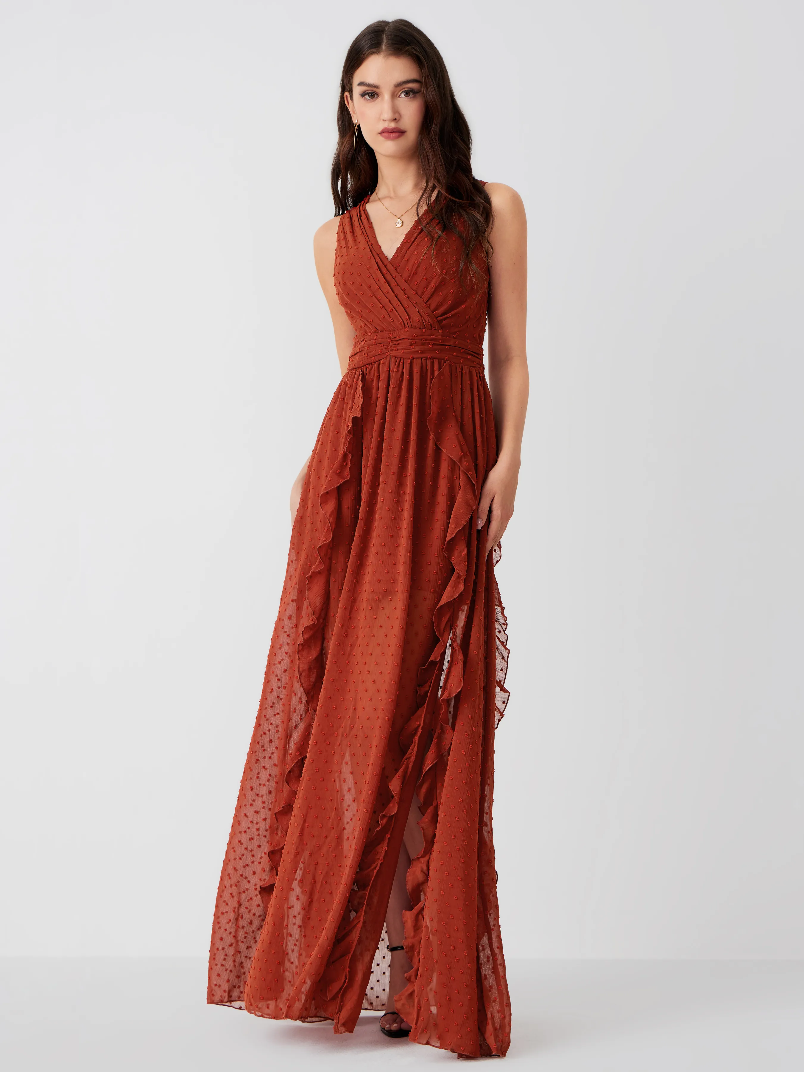 Vestido Maxi con Cuello en V y Volante en el Dobladillo