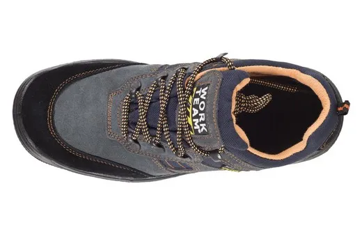 Zapato de serraje con cordones Tipo treking Gris
