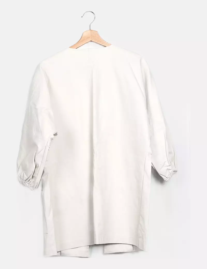 Zara Chaqueta polipiel blanca
