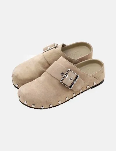 Zara Zueco beige con tachas